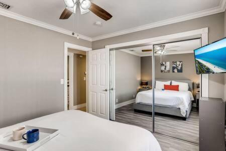 Awesome 3Br 2Bth 1 Block To Beach C2 Newport Beach Exterior photo