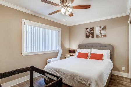 Awesome 3Br 2Bth 1 Block To Beach C2 Newport Beach Exterior photo